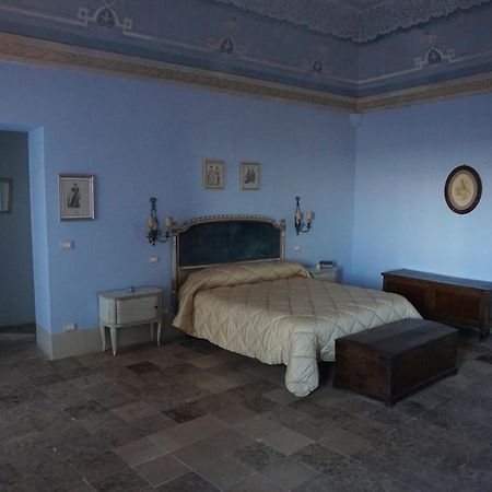 Palazzo De Fabritiis Bed and Breakfast Rosciano  Buitenkant foto