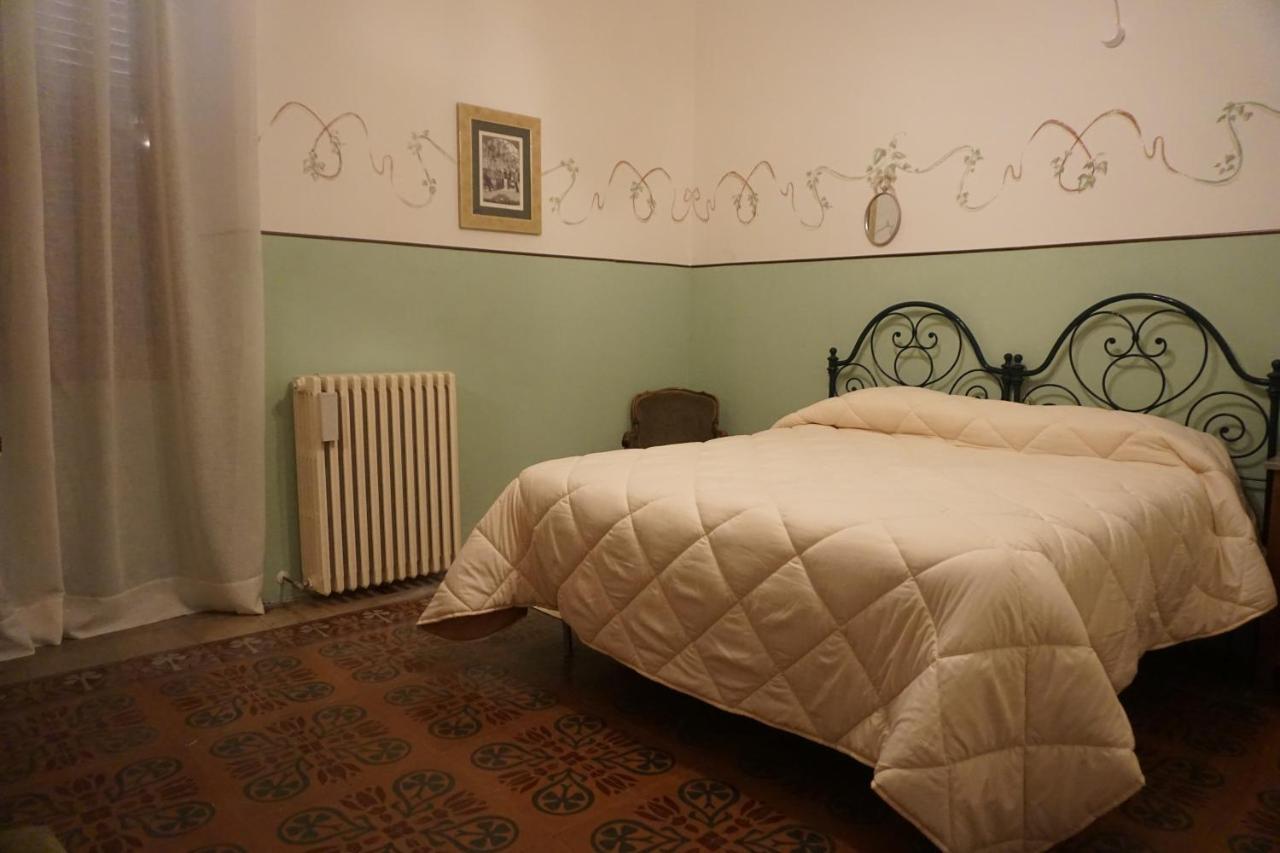 Palazzo De Fabritiis Bed and Breakfast Rosciano  Buitenkant foto