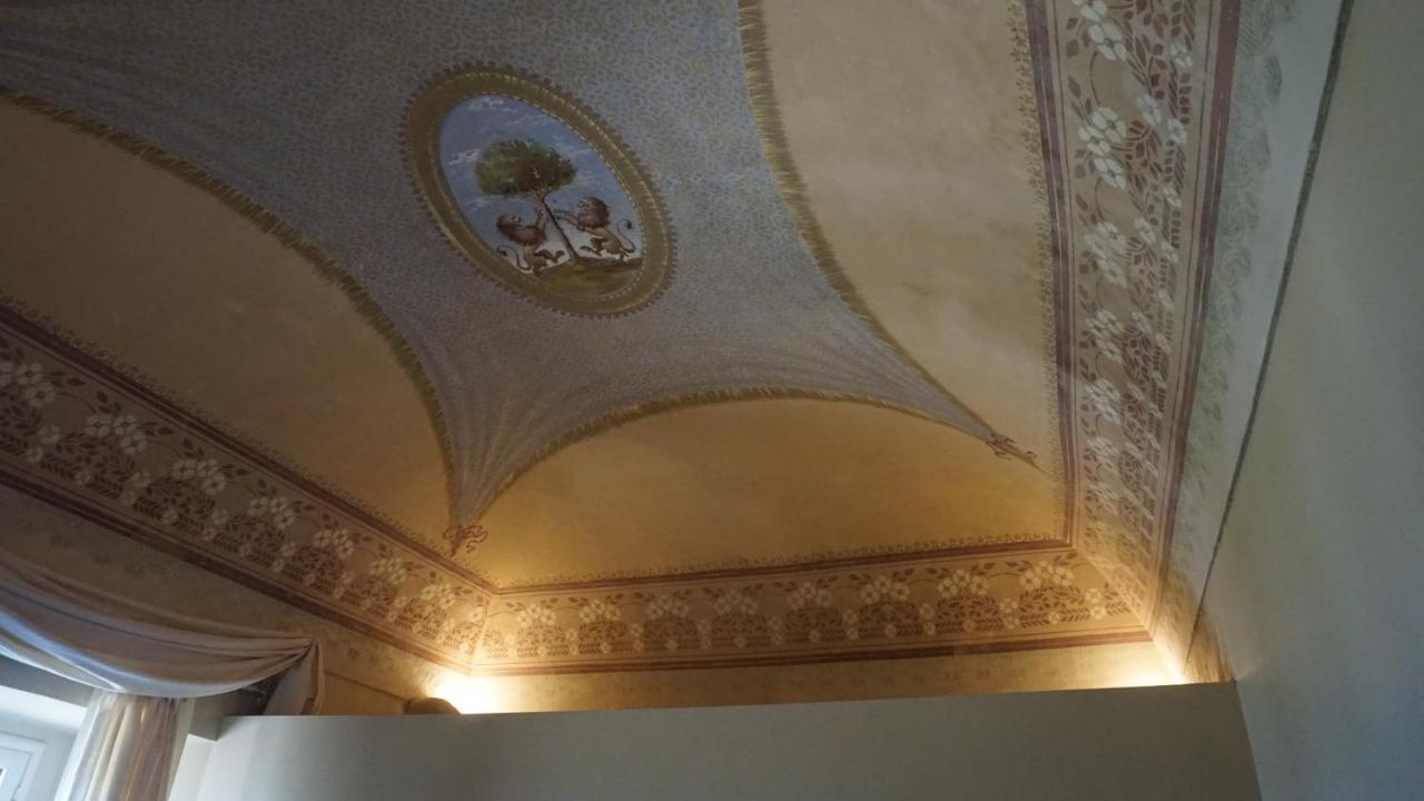 Palazzo De Fabritiis Bed and Breakfast Rosciano  Buitenkant foto