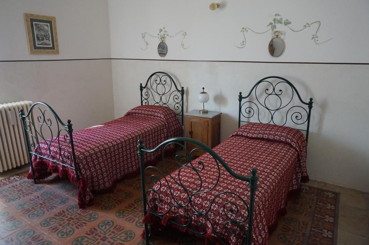 Palazzo De Fabritiis Bed and Breakfast Rosciano  Buitenkant foto