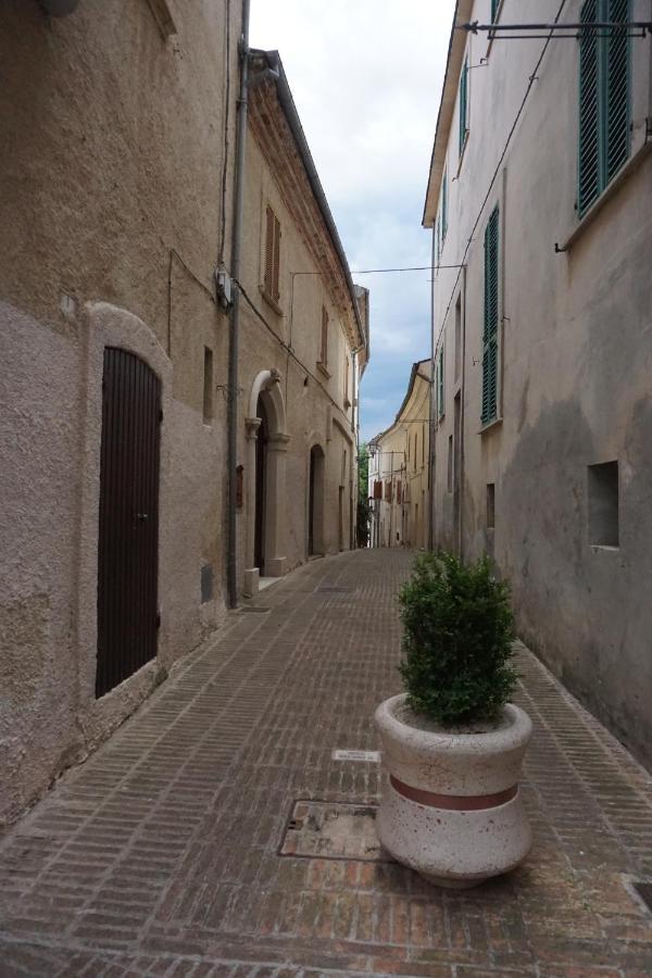 Palazzo De Fabritiis Bed and Breakfast Rosciano  Buitenkant foto
