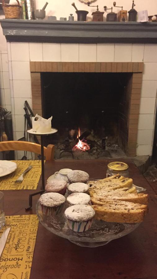 Palazzo De Fabritiis Bed and Breakfast Rosciano  Buitenkant foto