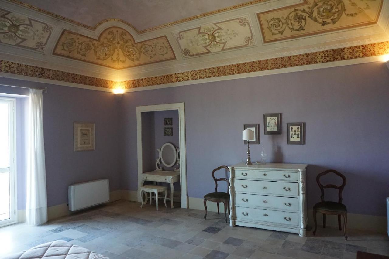 Palazzo De Fabritiis Bed and Breakfast Rosciano  Buitenkant foto