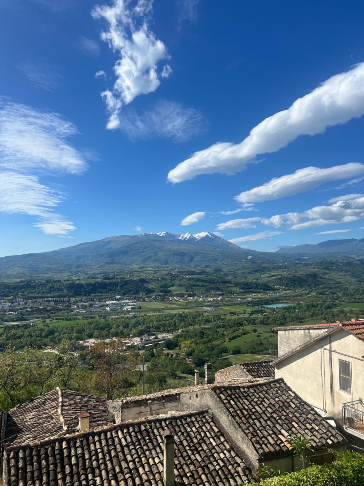Palazzo De Fabritiis Bed and Breakfast Rosciano  Buitenkant foto